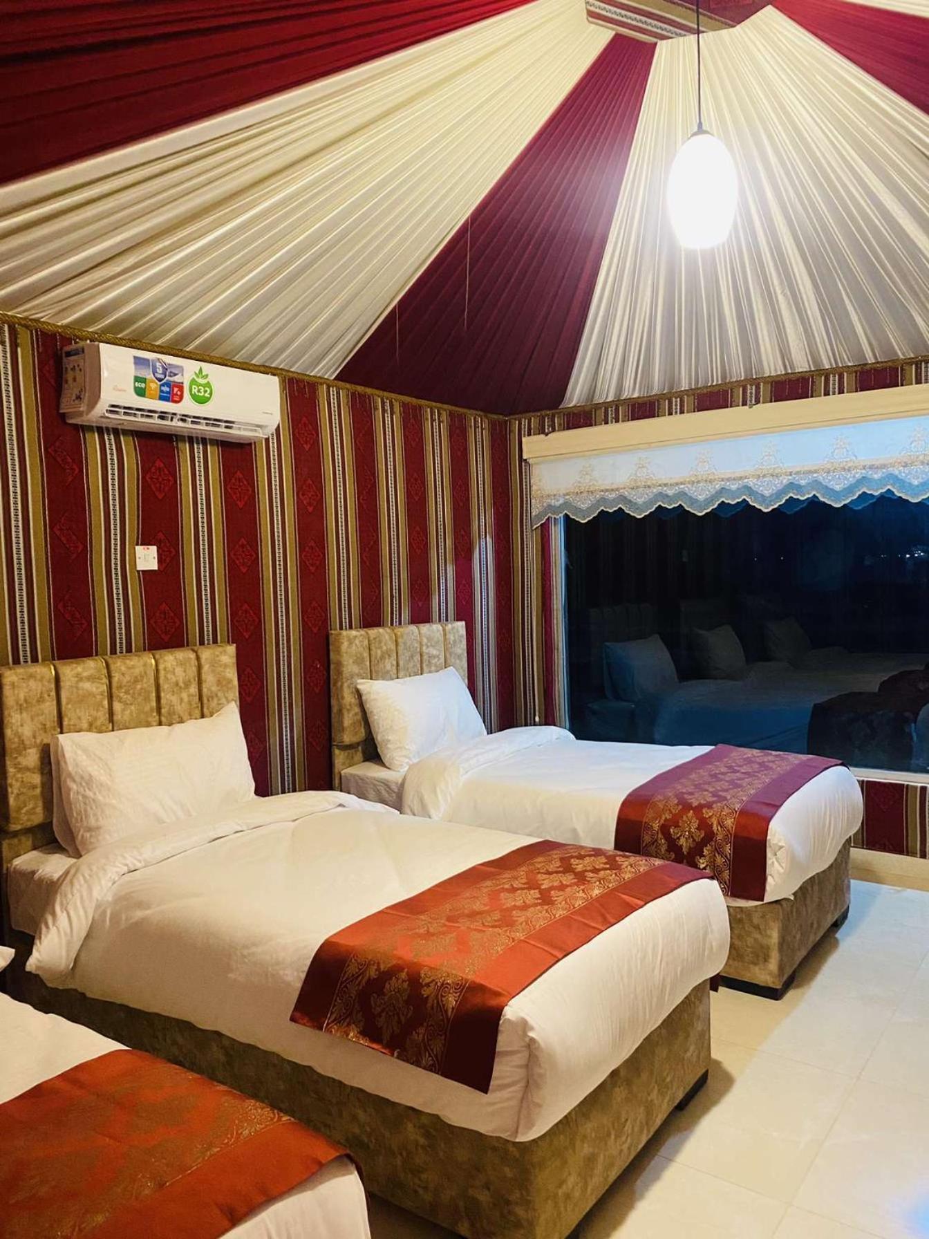 Wadi Rum Sky Camp المظهر الخارجي الصورة