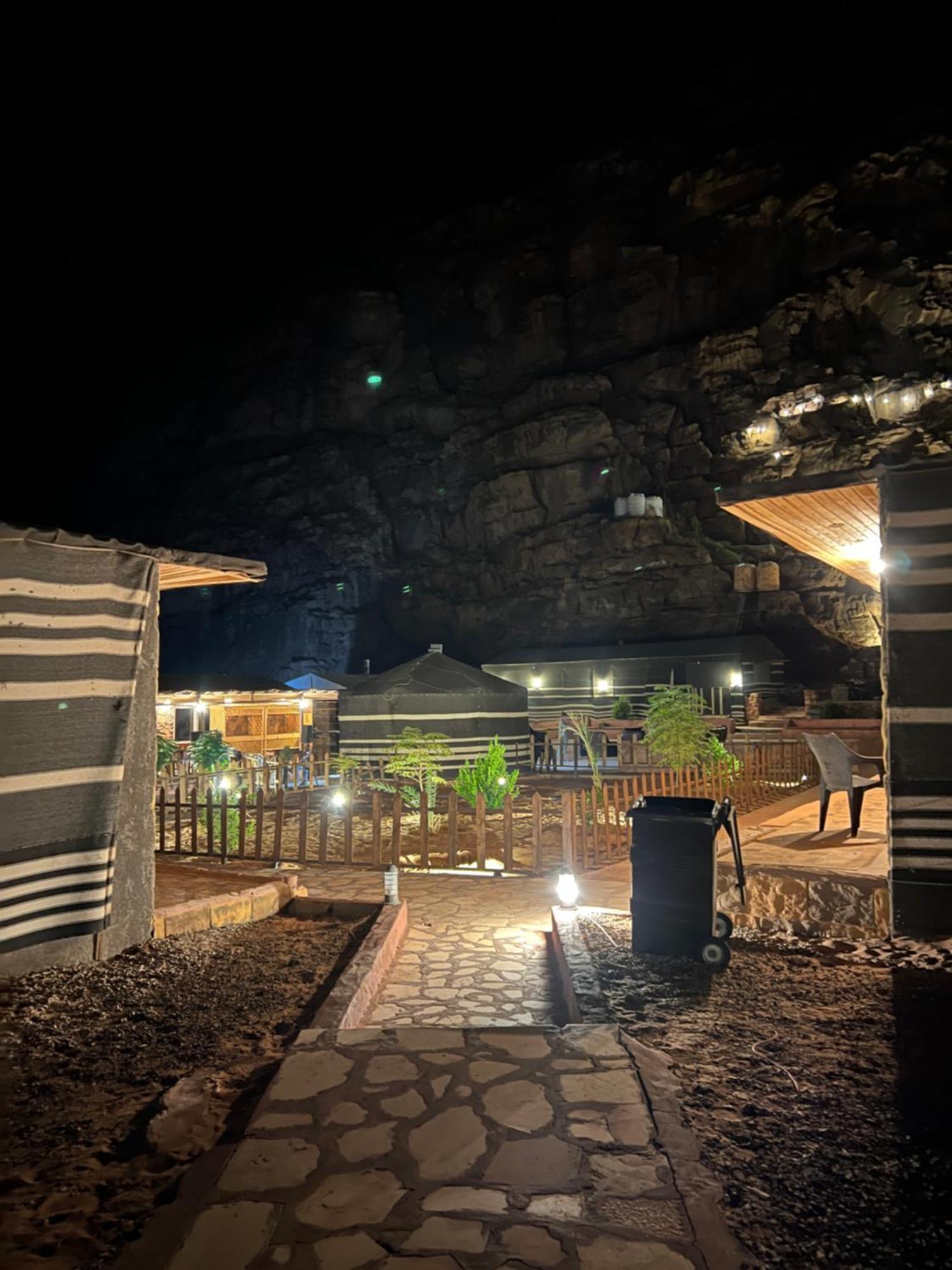 Wadi Rum Sky Camp المظهر الخارجي الصورة