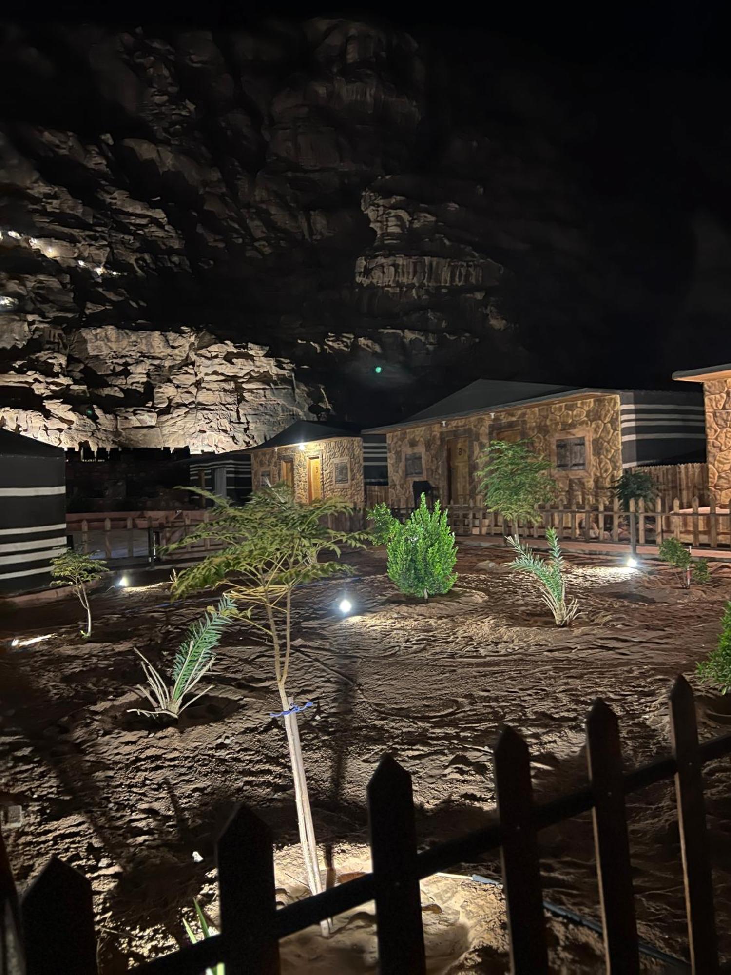 Wadi Rum Sky Camp المظهر الخارجي الصورة