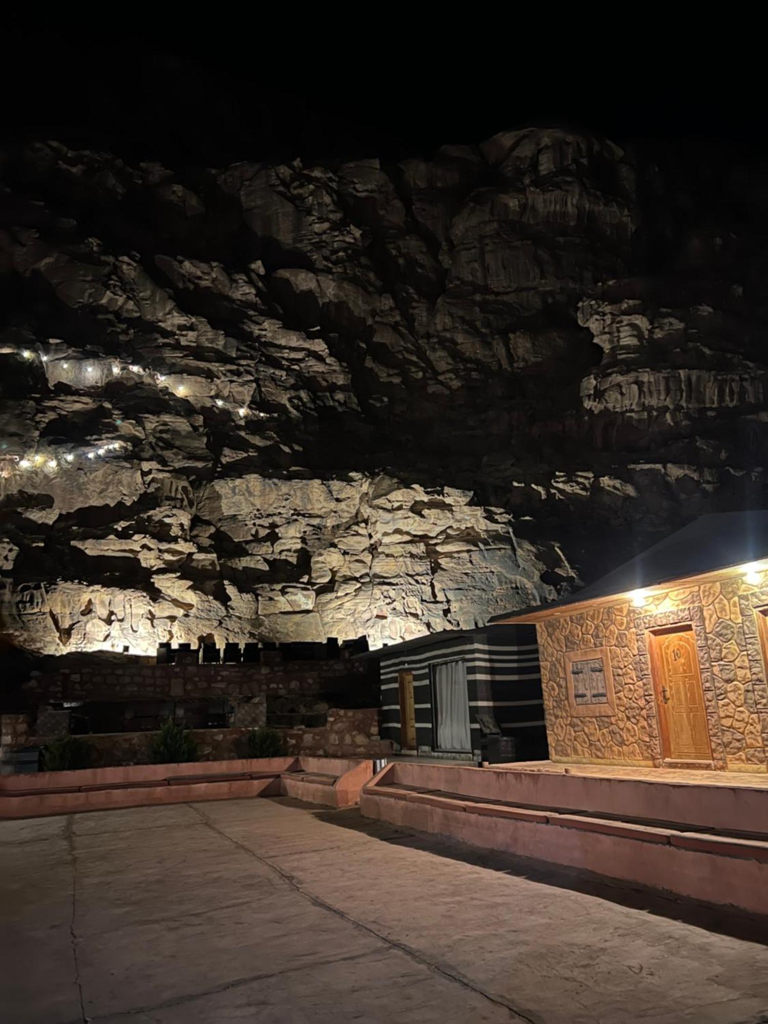 Wadi Rum Sky Camp المظهر الخارجي الصورة
